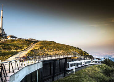 Panoramic Domes - The cog railway